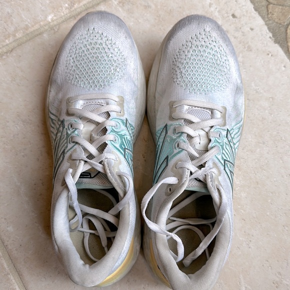 New Balance Fresh Foam X 1080v12 Lounge Around sneakers - Picture 4 of 9